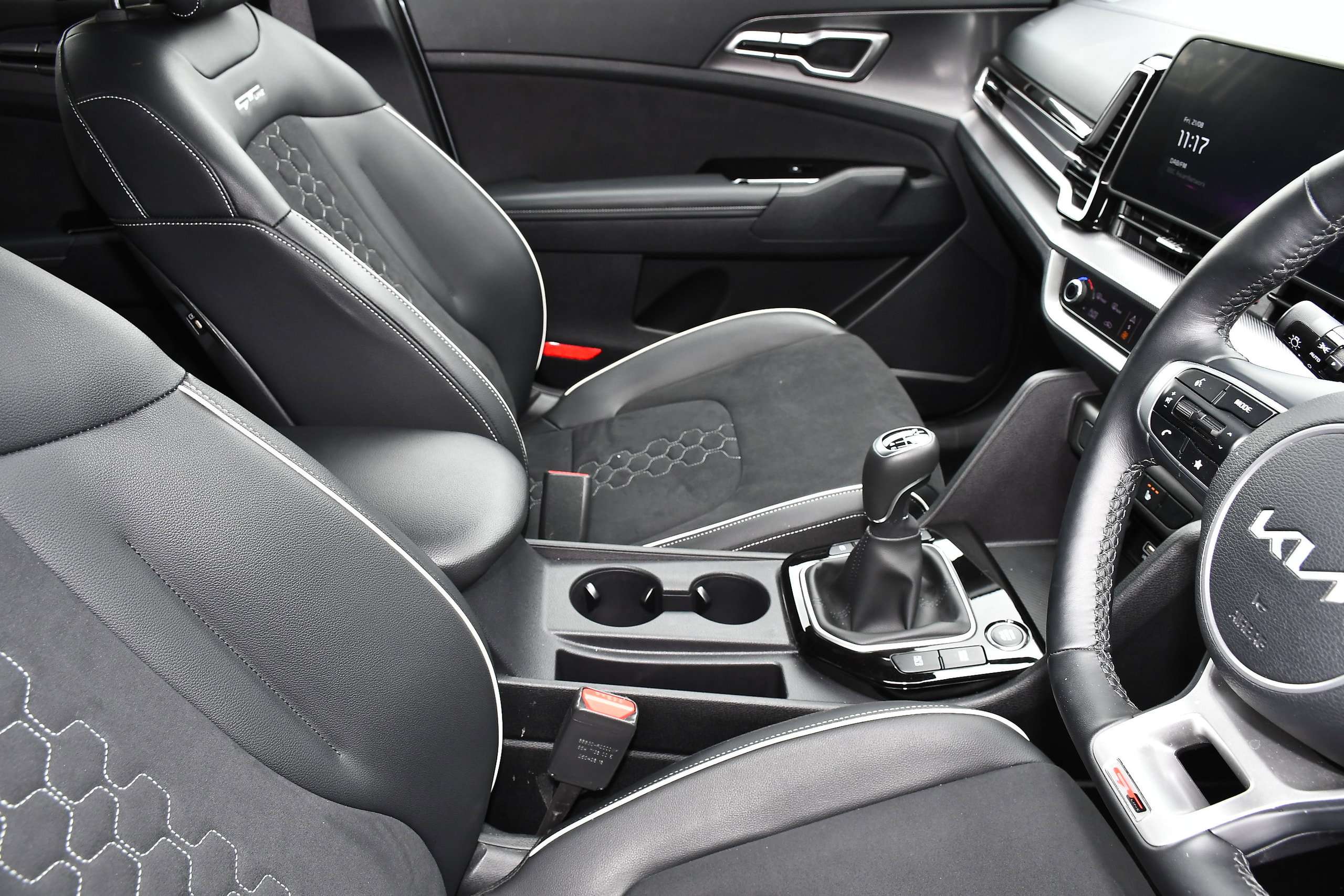 2025 KIA SPORTAGE 2025 KIA SPORTAGE