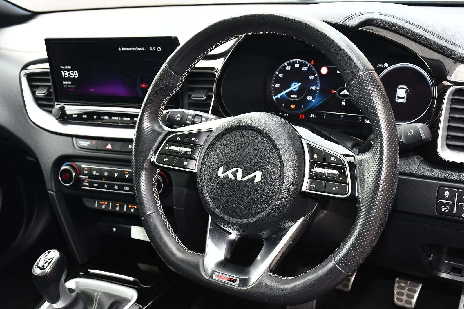 2023 KIA XCEED 2023 KIA XCEED