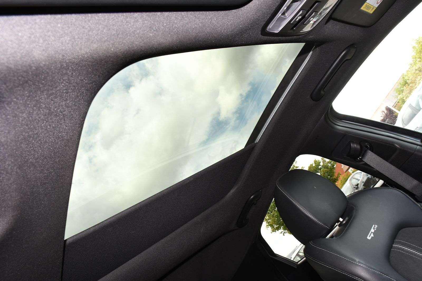 2023 KIA XCEED 2023 KIA XCEED