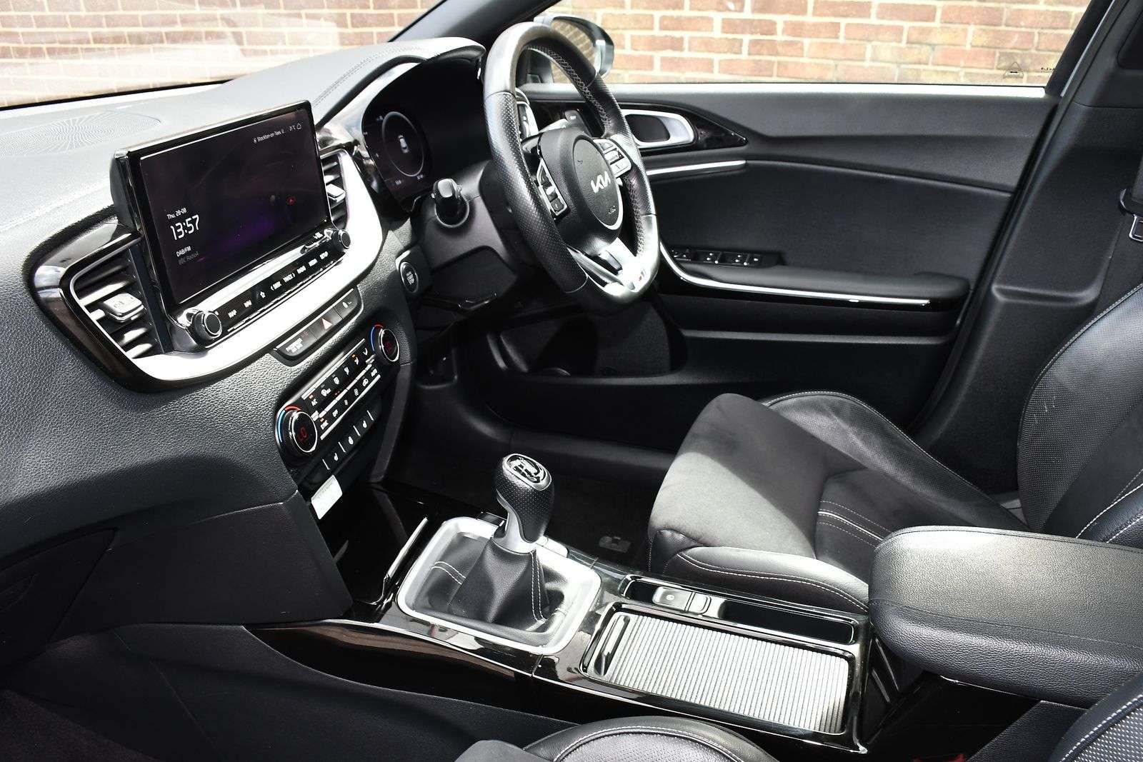 A 2023 KIA XCEED 1.5 T-GDi GT-Line S SUV 5dr Petrol Manual Euro 6 (s/s) (158 bhp) A 2023 KIA XCEED 1.5 T-GDi GT-Line S SUV 5dr Petrol Manual Euro 6 (s/s) (158 bhp)