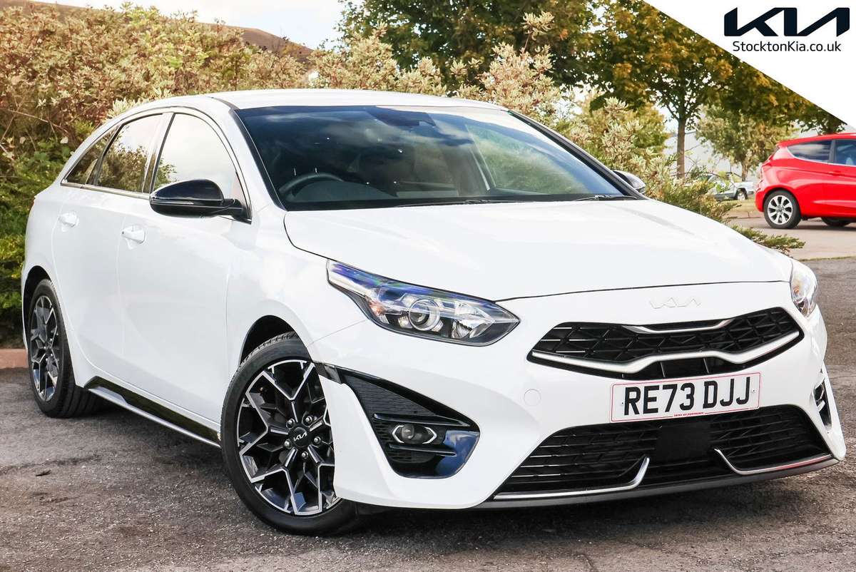 Check out this Kia Proceed 2023 Petrol Manual