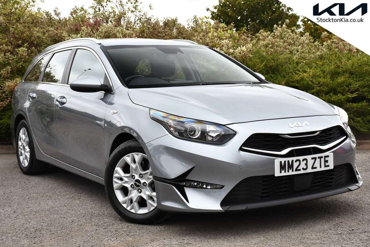 Check out this Kia Ceed 2023 Petrol Manual