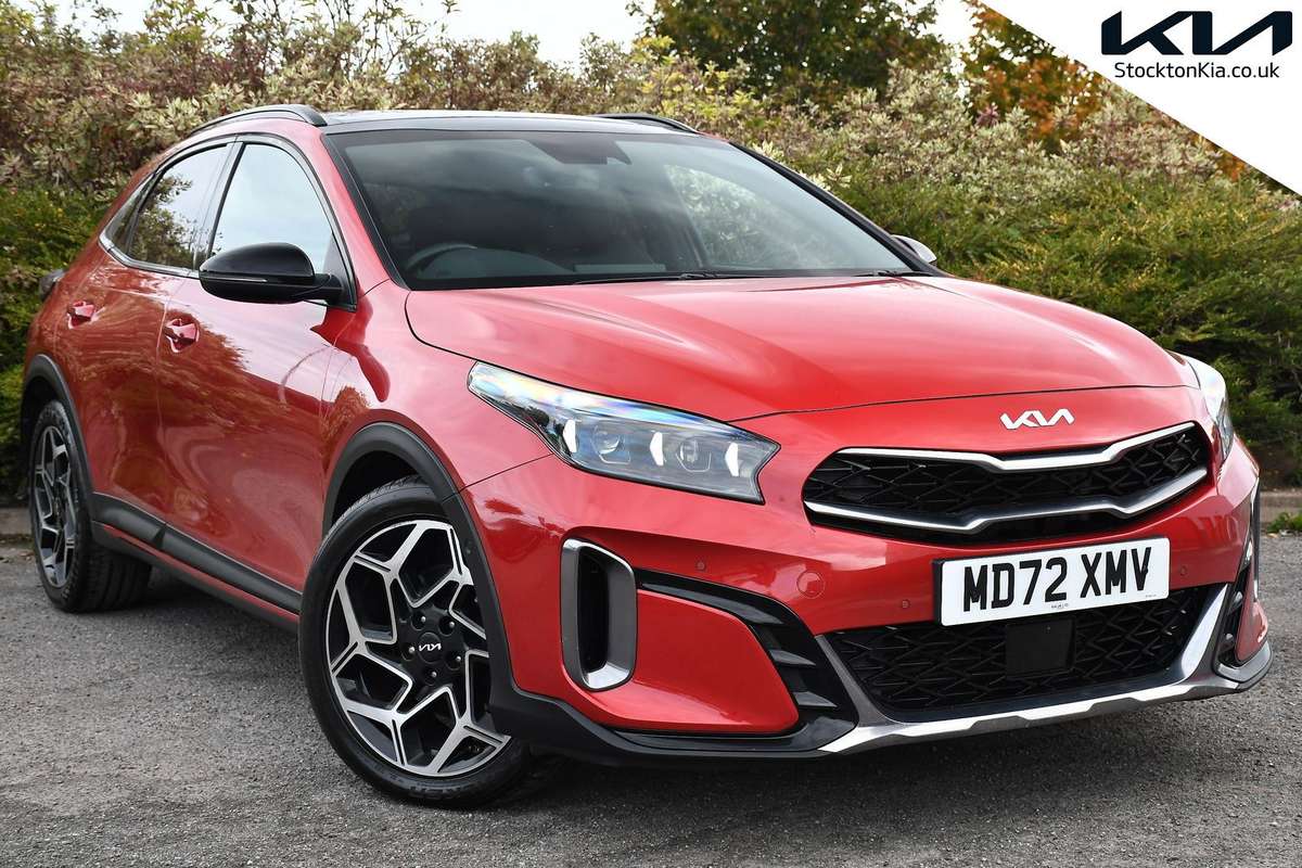 Check out this Kia Xceed 2023 Petrol Manual