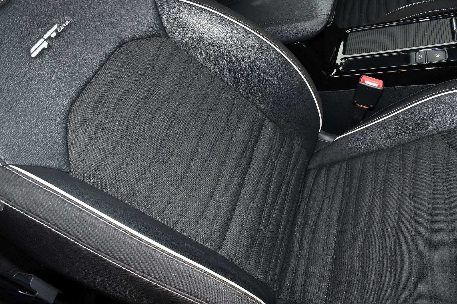 2023 KIA XCEED 2023 KIA XCEED