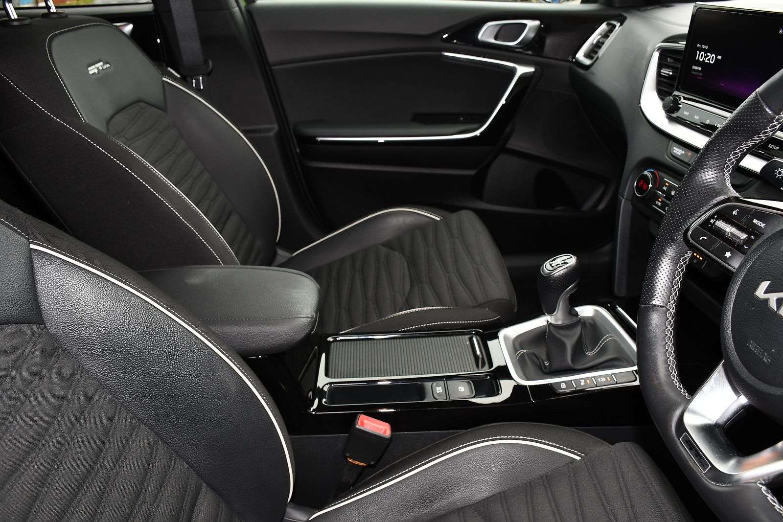 2023 KIA XCEED 2023 KIA XCEED