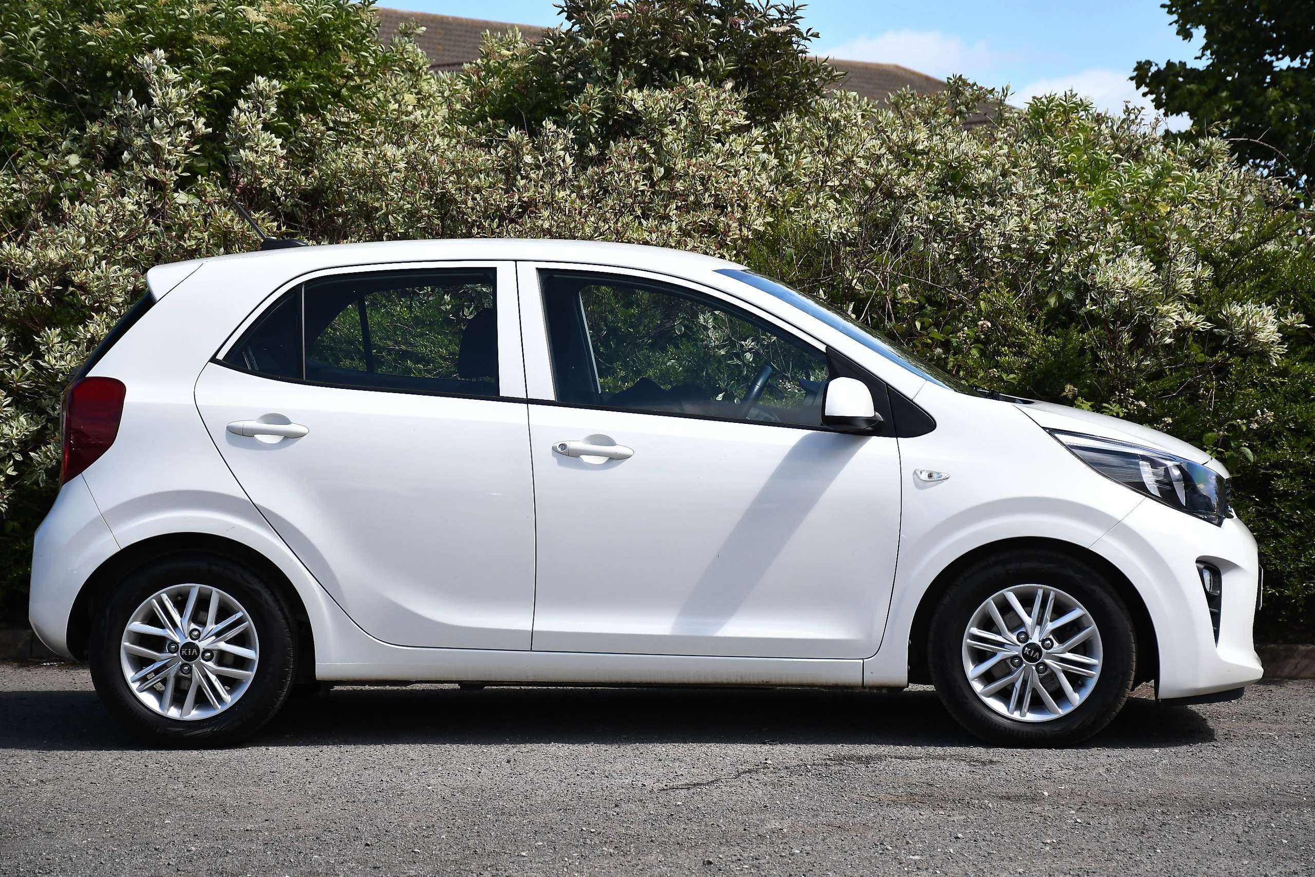 A 2022 KIA PICANTO 1.0 DPi 2 Hatchback 5dr Petrol Manual Euro 6 (s/s) (66 bhp) A 2022 KIA PICANTO 1.0 DPi 2 Hatchback 5dr Petrol Manual Euro 6 (s/s) (66 bhp)