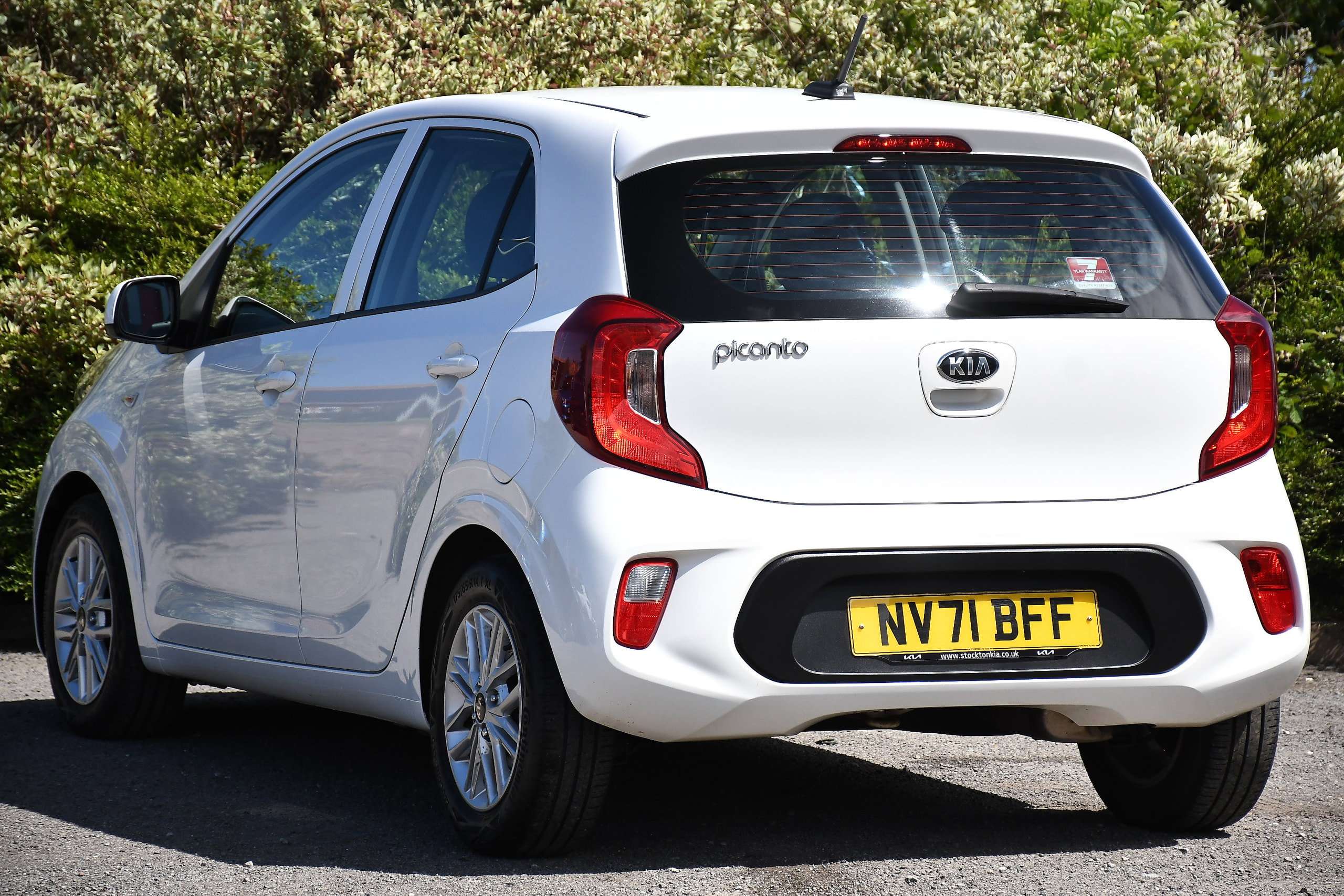 A 2022 KIA PICANTO 1.0 DPi 2 Hatchback 5dr Petrol Manual Euro 6 (s/s) (66 bhp) A 2022 KIA PICANTO 1.0 DPi 2 Hatchback 5dr Petrol Manual Euro 6 (s/s) (66 bhp)
