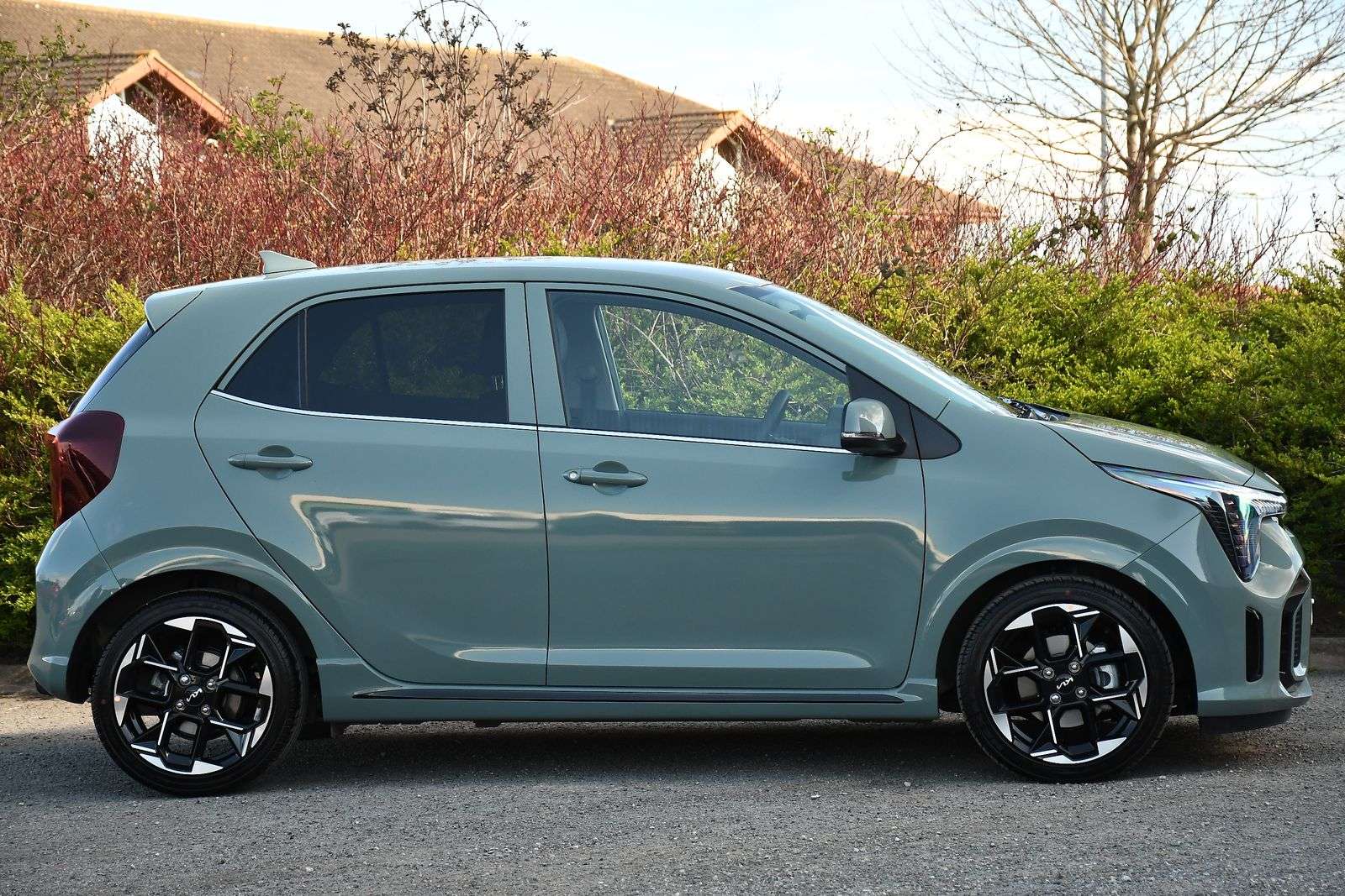 A 2025 KIA PICANTO 1.0 GT-Line Hatchback 5dr Petrol Manual Euro 6 (s/s) (67 bhp) A 2025 KIA PICANTO 1.0 GT-Line Hatchback 5dr Petrol Manual Euro 6 (s/s) (67 bhp)