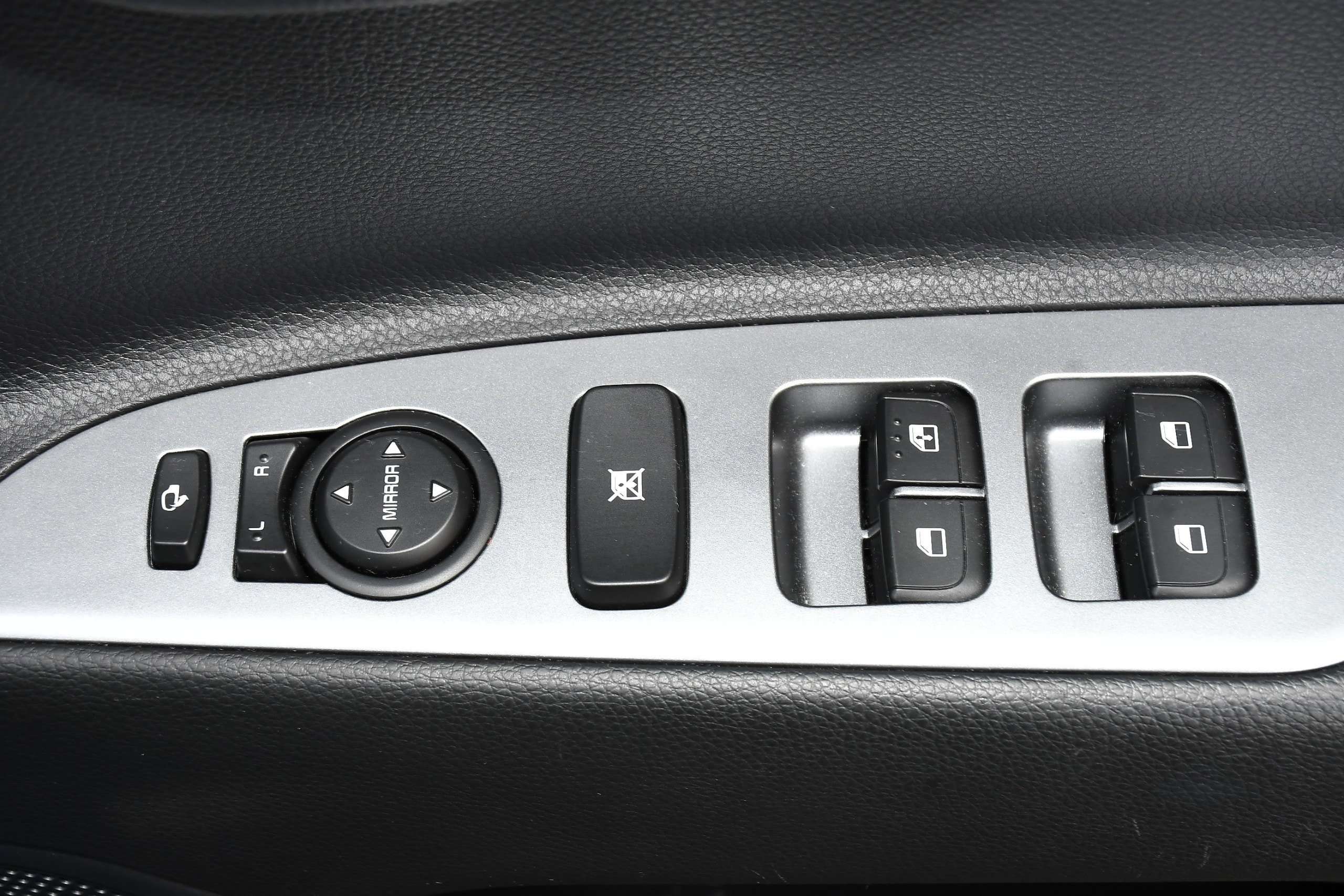 2023 KIA STONIC 2023 KIA STONIC