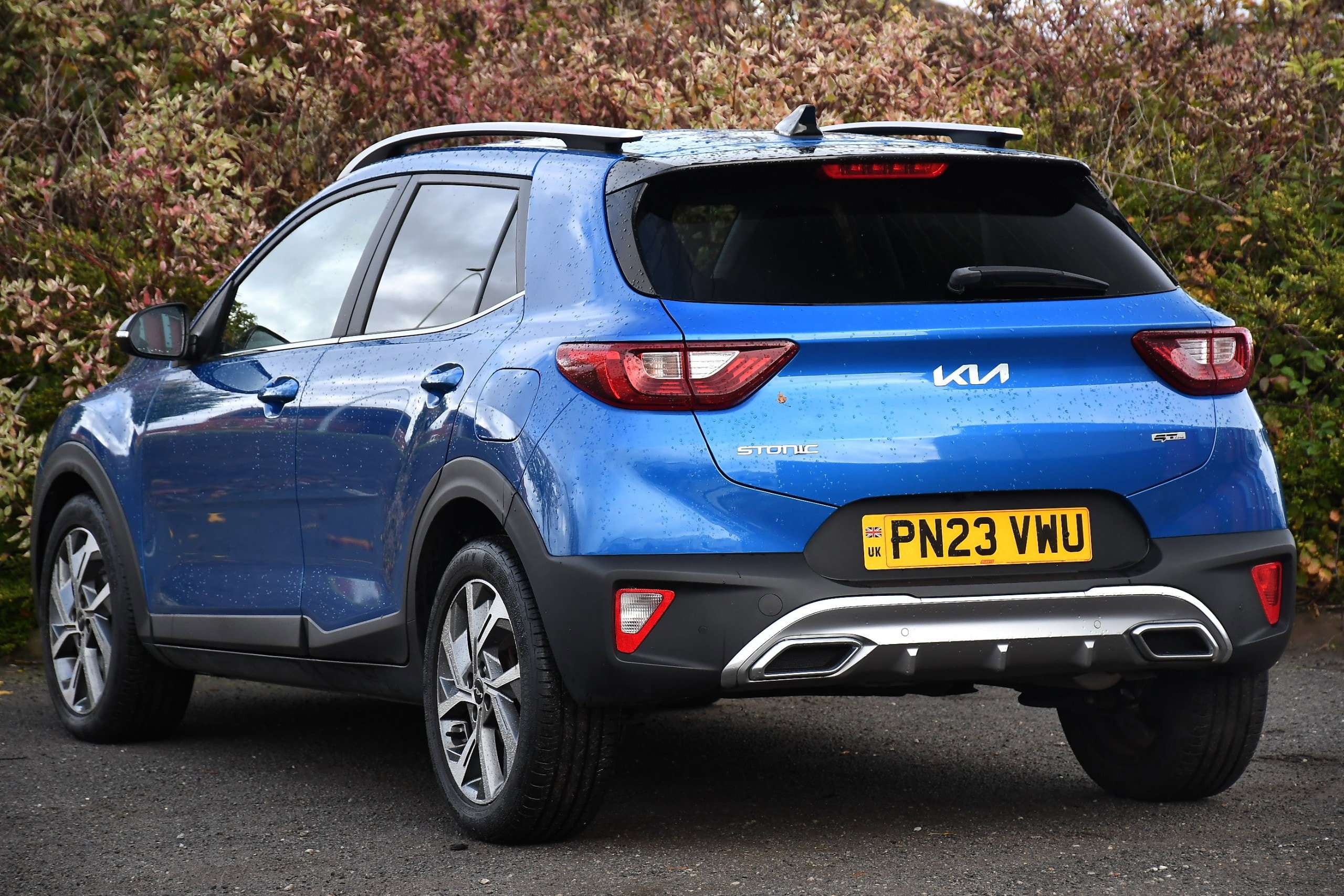 A 2023 KIA STONIC 1.0 T-GDi GT-Line SUV 5dr Petrol Manual Euro 6 (s/s) (98 bhp) A 2023 KIA STONIC 1.0 T-GDi GT-Line SUV 5dr Petrol Manual Euro 6 (s/s) (98 bhp)