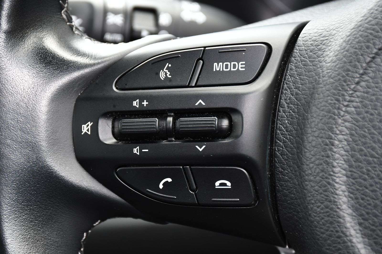 2023 KIA STONIC 2023 KIA STONIC