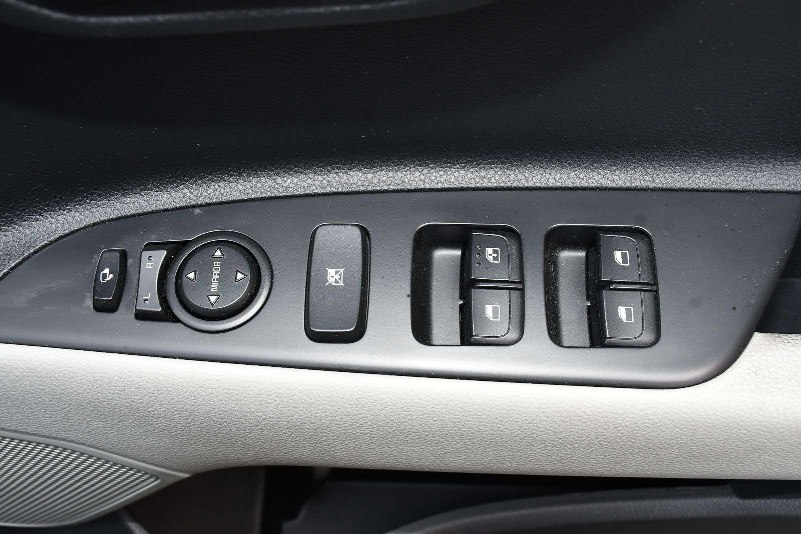 2023 KIA STONIC 2023 KIA STONIC