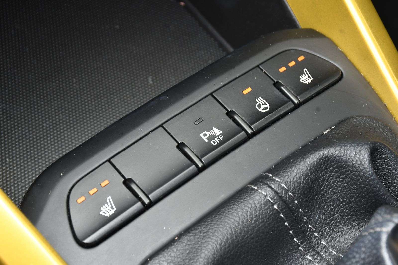 2023 KIA STONIC 2023 KIA STONIC