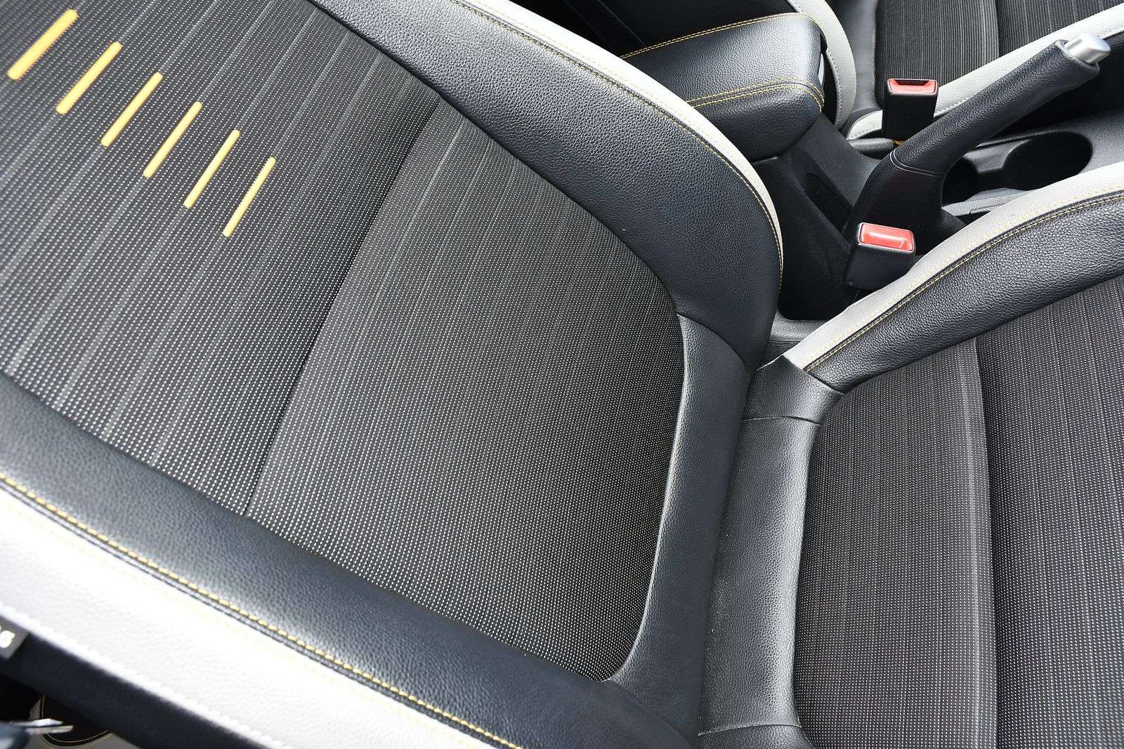 2023 KIA STONIC 2023 KIA STONIC