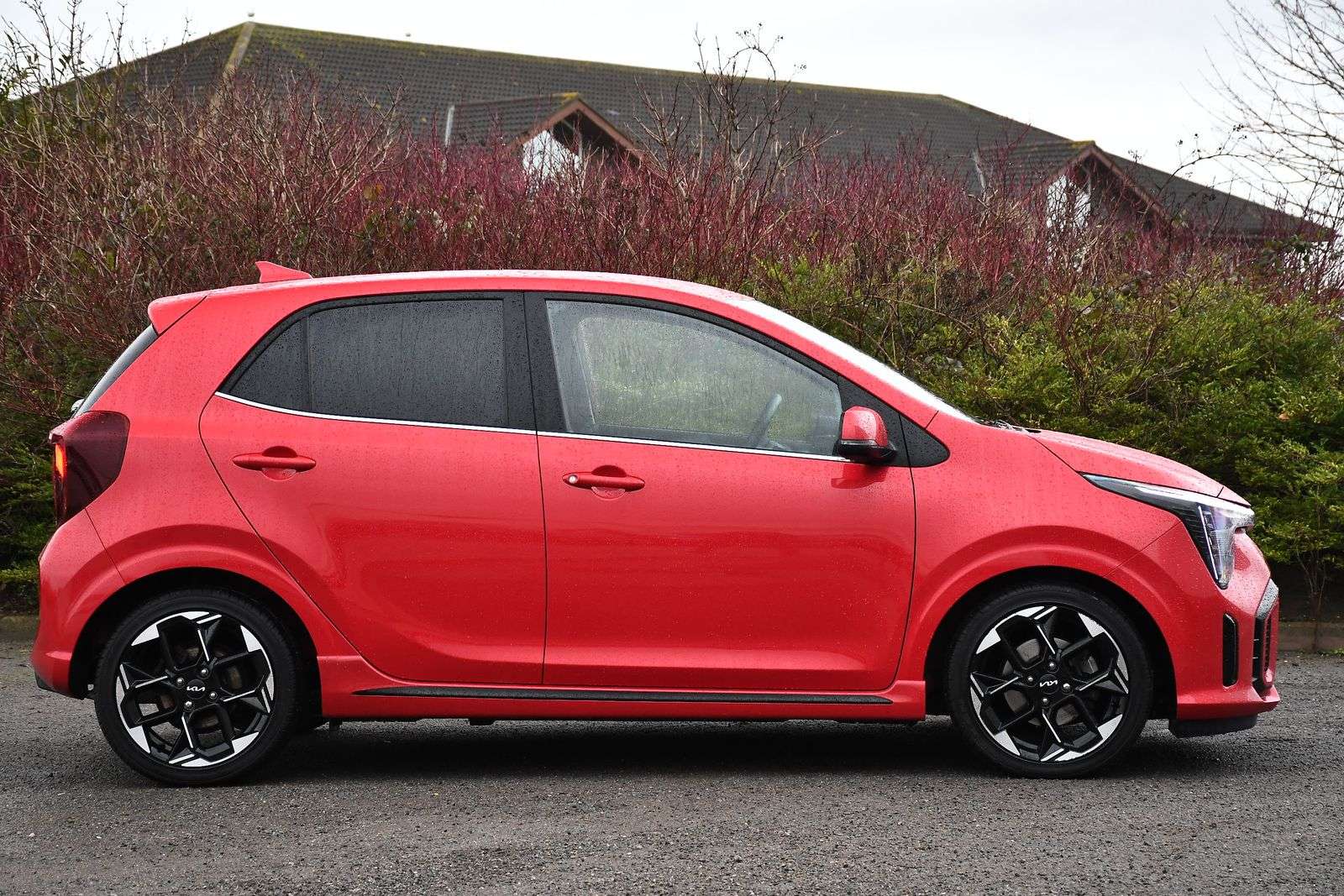 A 2024 KIA PICANTO 1.0 GT-Line Hatchback 5dr Petrol AMT Euro 6 (s/s) (62 bhp) A 2024 KIA PICANTO 1.0 GT-Line Hatchback 5dr Petrol AMT Euro 6 (s/s) (62 bhp)