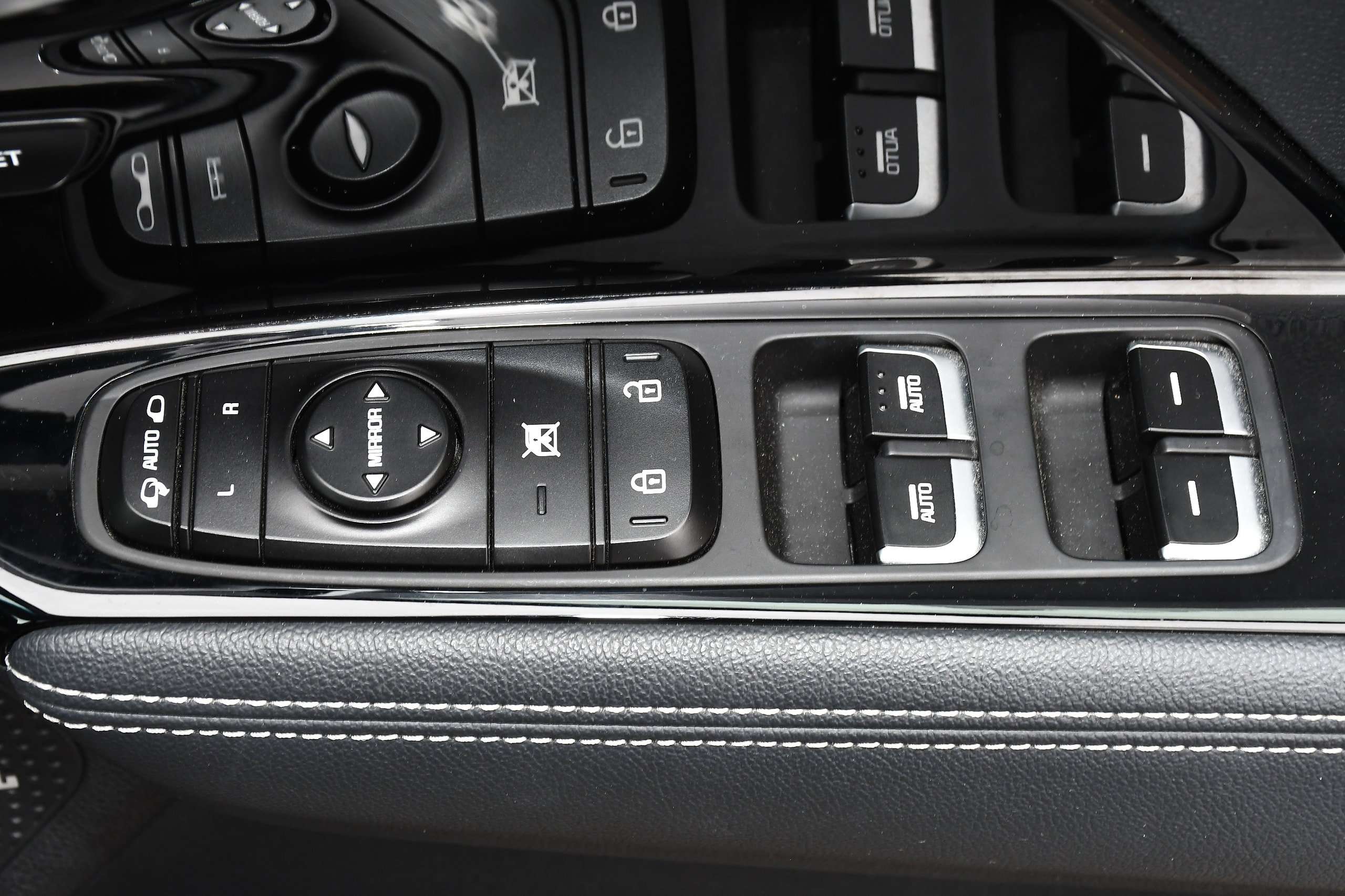 2020 KIA NIRO 2020 KIA NIRO