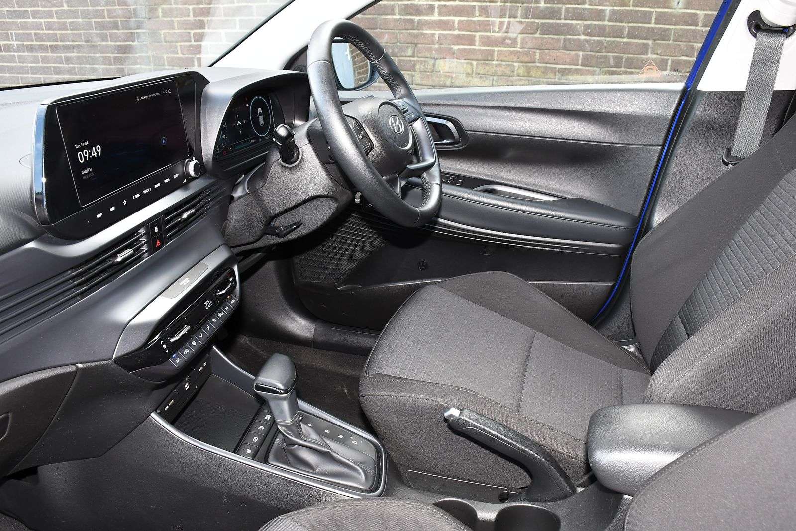 A 2023 HYUNDAI I20 1.0 T-GDi MHEV Premium Hatchback 5dr Petrol Hybrid DCT Euro 6 (s/s) (100 ps) A 2023 HYUNDAI I20 1.0 T-GDi MHEV Premium Hatchback 5dr Petrol Hybrid DCT Euro 6 (s/s) (100 ps)