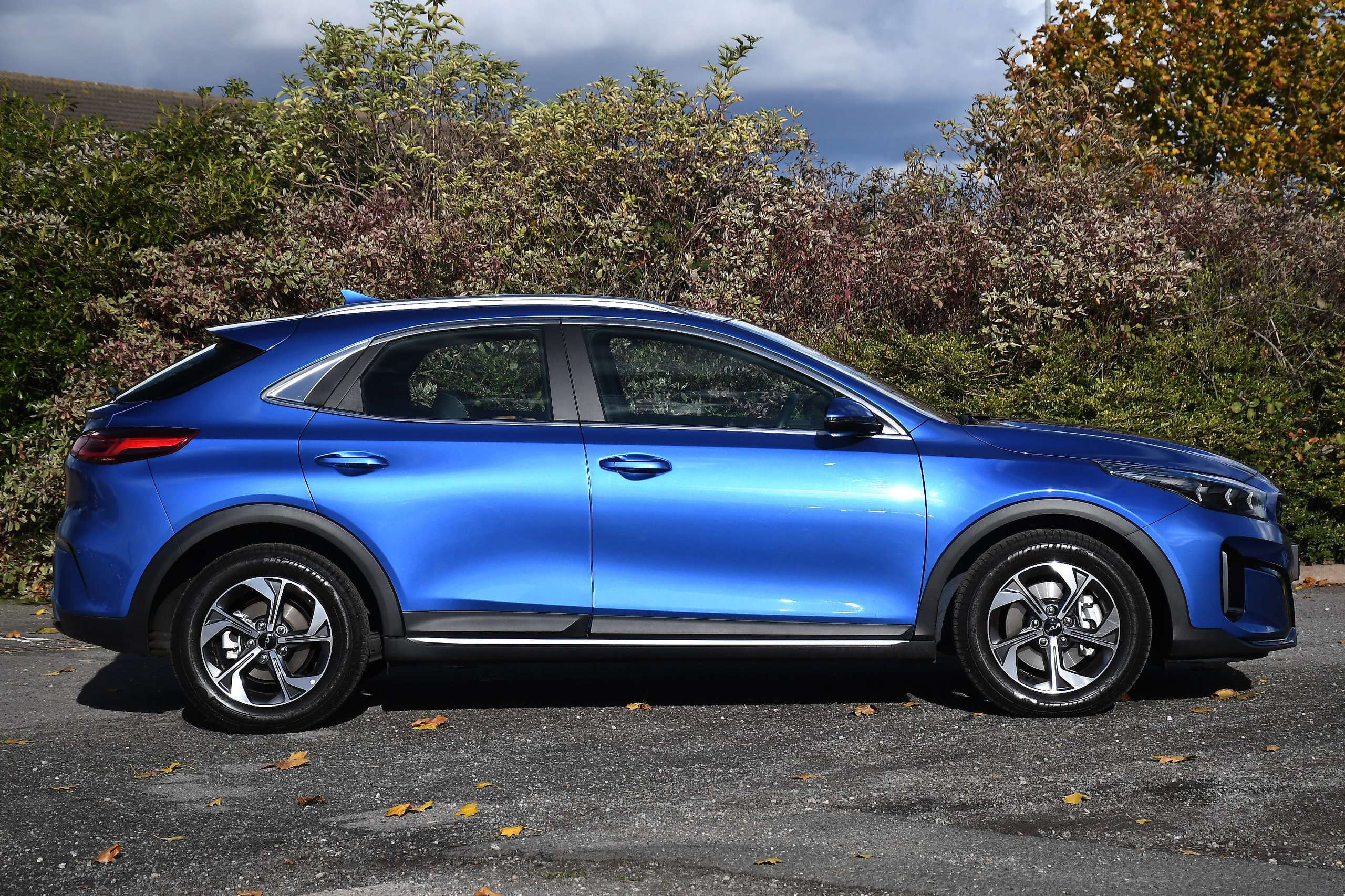 A 2026 KIA XCEED 1.0 T-GDi MHEV Pure SUV 5dr Petrol Hybrid DCT Euro 6 (s/s) (113 bhp) A 2026 KIA XCEED 1.0 T-GDi MHEV Pure SUV 5dr Petrol Hybrid DCT Euro 6 (s/s) (113 bhp)