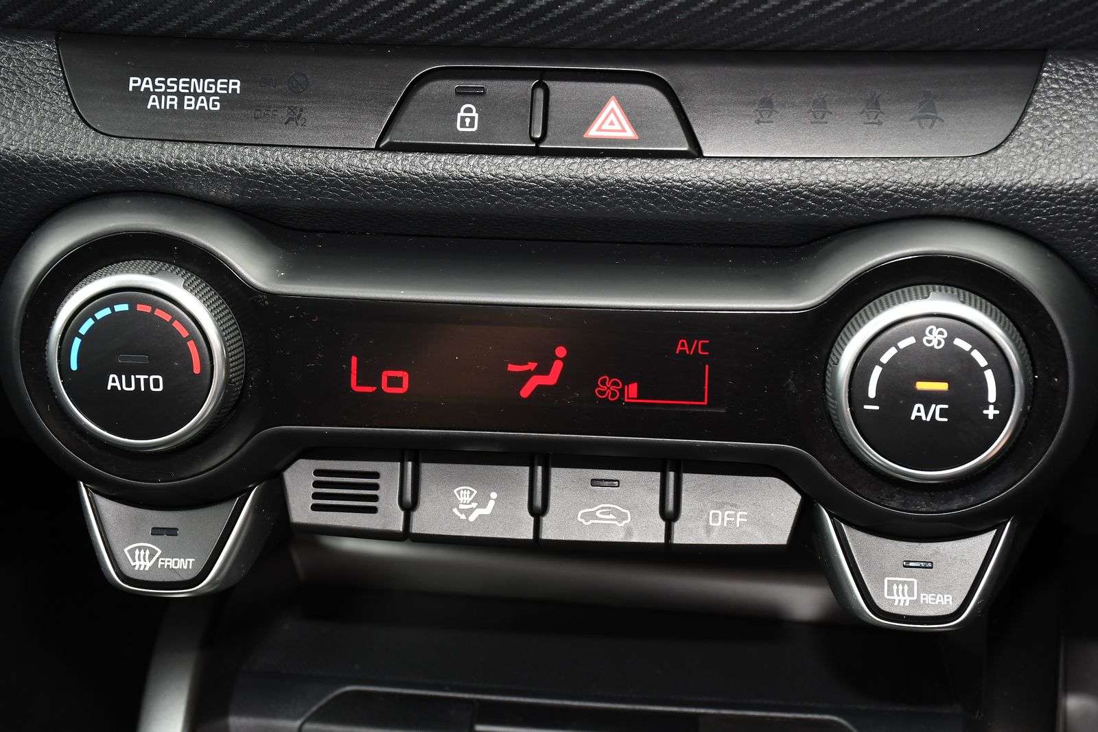 2024 KIA STONIC 2024 KIA STONIC