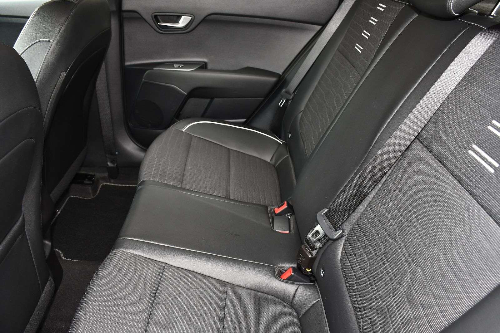 2024 KIA STONIC 2024 KIA STONIC