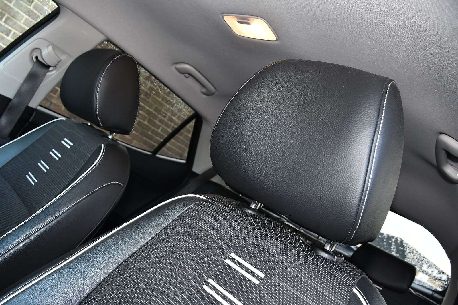 2024 KIA STONIC 2024 KIA STONIC