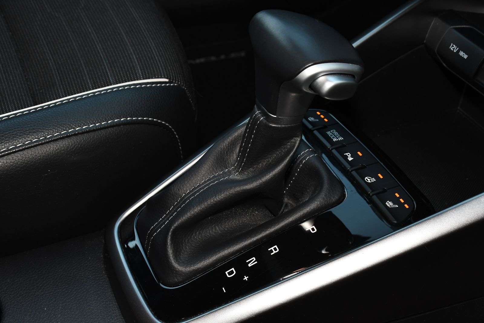 2024 KIA STONIC 2024 KIA STONIC