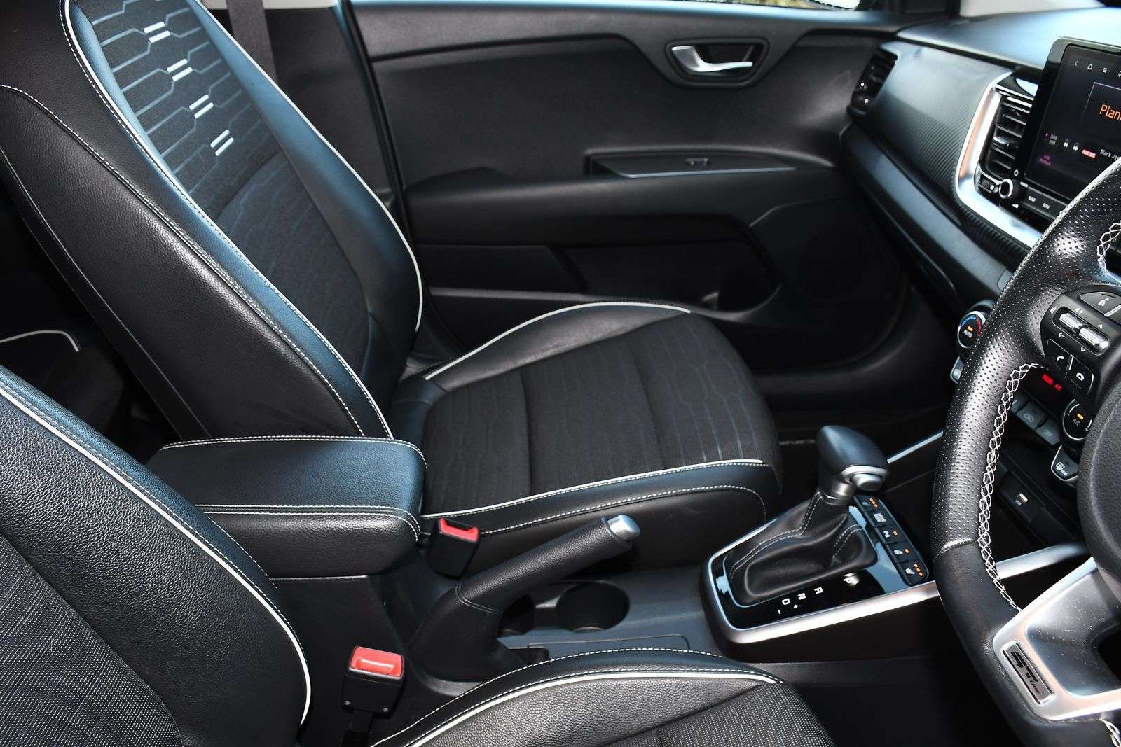 2024 KIA STONIC 2024 KIA STONIC