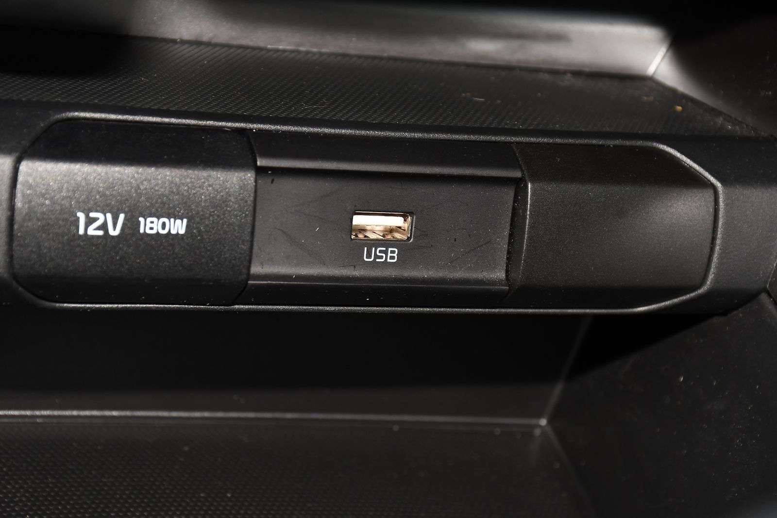 2024 KIA STONIC 2024 KIA STONIC