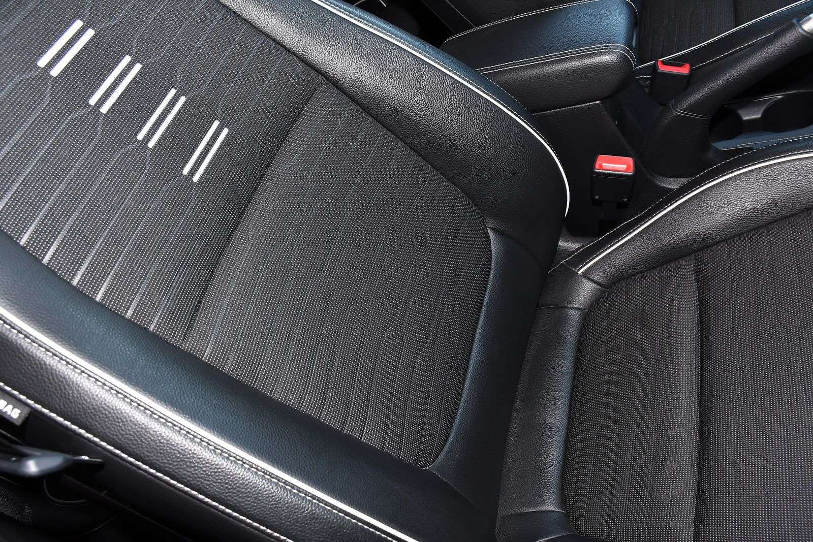 2024 KIA STONIC 2024 KIA STONIC