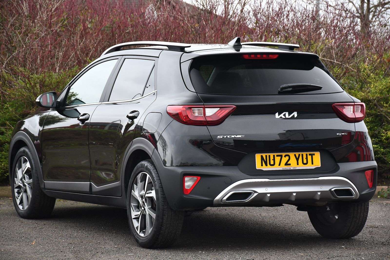 A 2023 KIA STONIC 1.0 T-GDi MHEV GT-Line SUV 5dr Petrol Hybrid DCT Euro 6 (s/s) (118 bhp) A 2023 KIA STONIC 1.0 T-GDi MHEV GT-Line SUV 5dr Petrol Hybrid DCT Euro 6 (s/s) (118 bhp)
