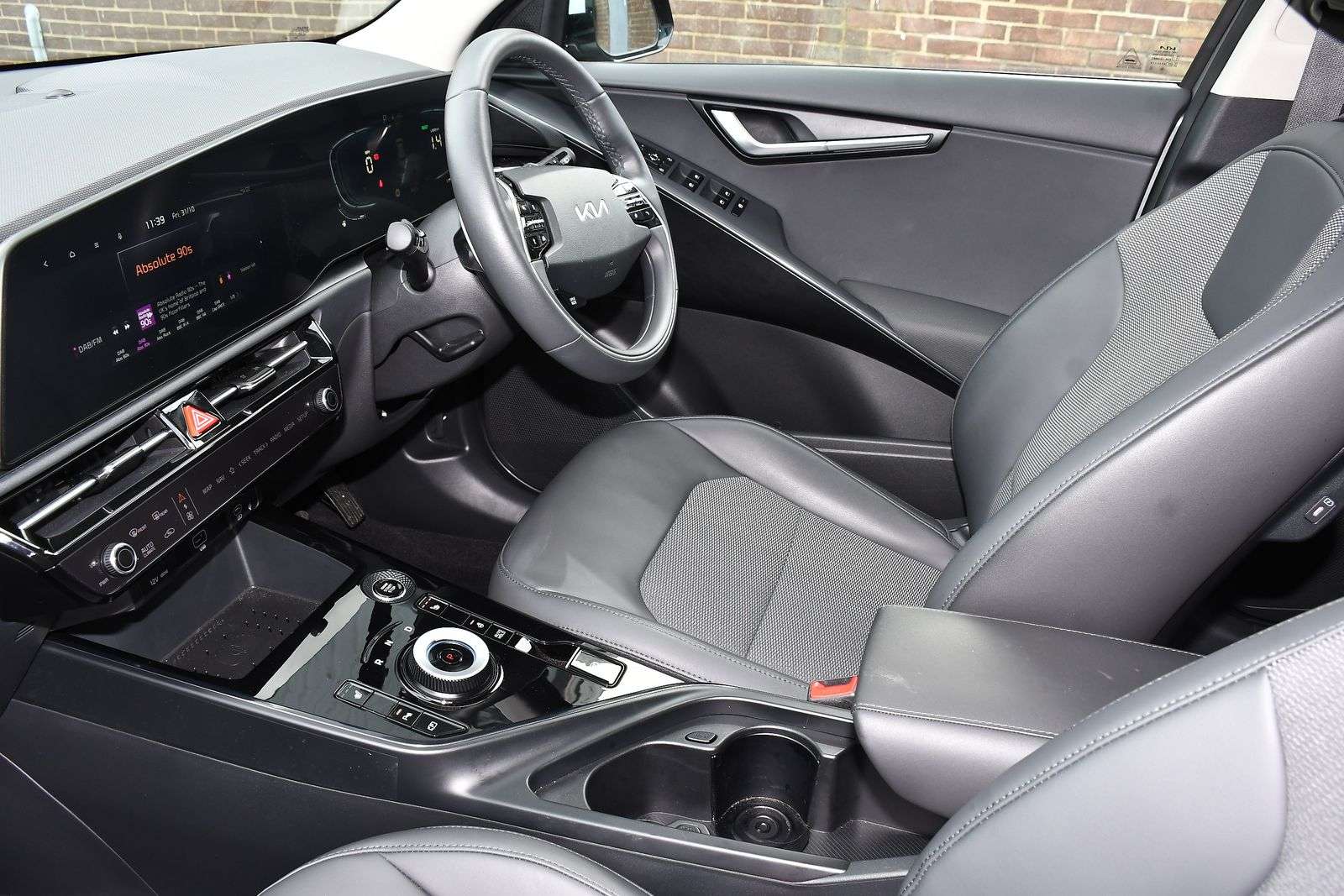 2025 KIA NIRO 2025 KIA NIRO