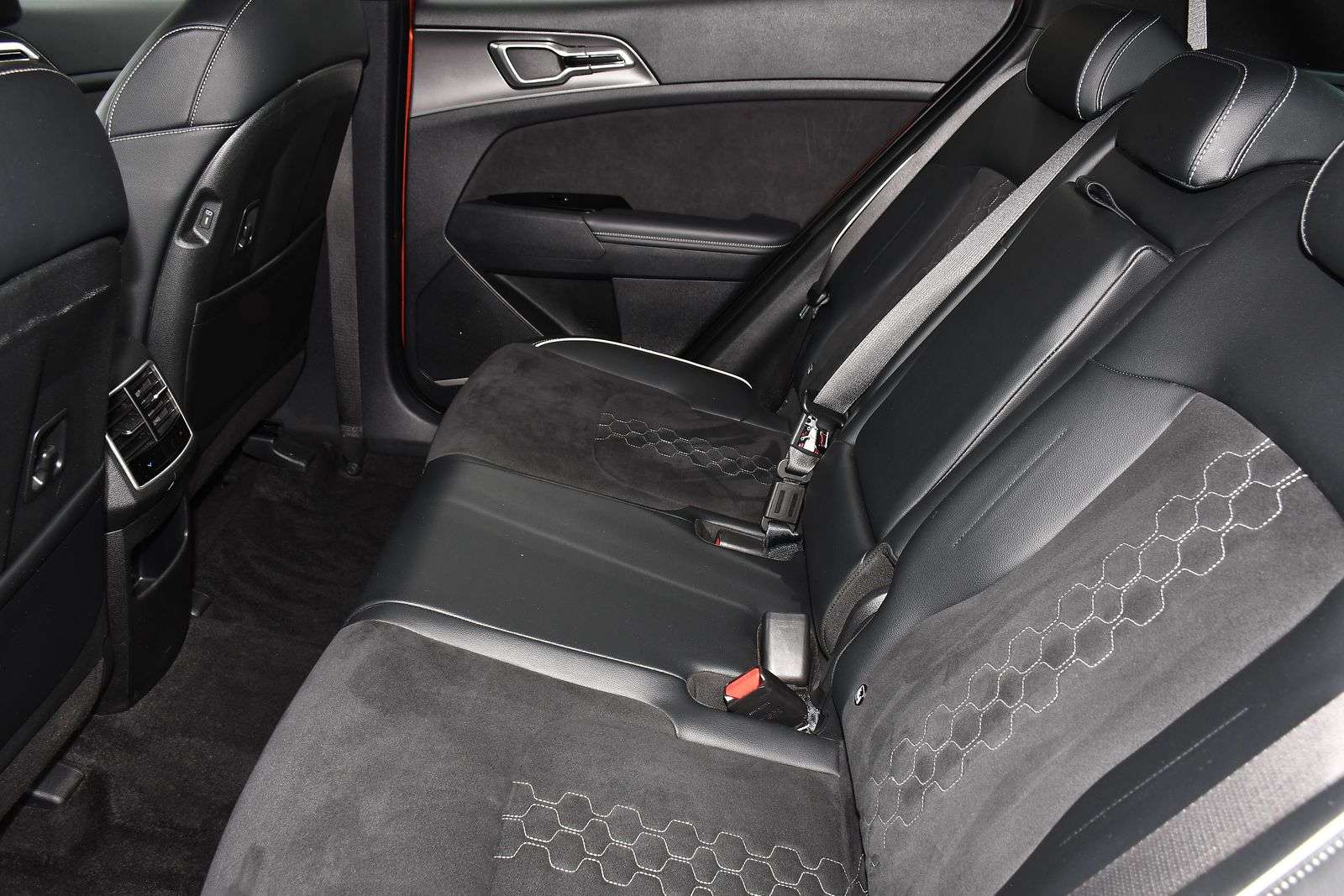 2023 KIA SPORTAGE 2023 KIA SPORTAGE