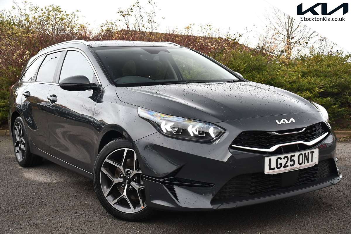 Check out this Kia Ceed 2025 Petrol Automatic