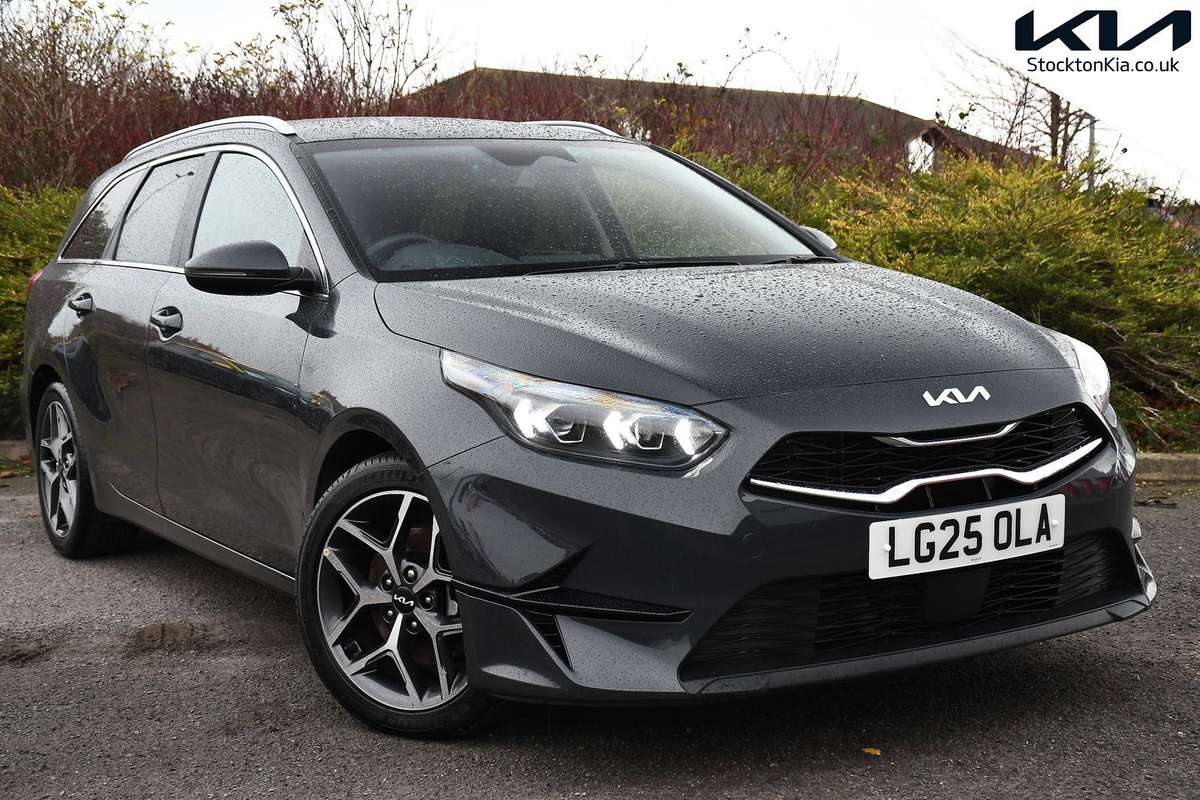Check out this Kia Ceed 2025 Petrol Automatic