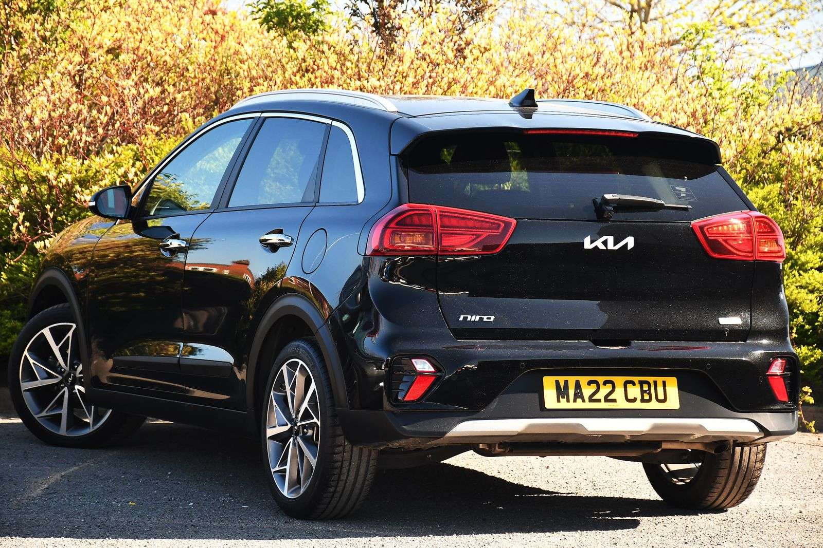 A 2022 KIA NIRO 1.6 GDi 4 SUV 5dr Petrol Hybrid DCT Euro 6 (s/s) (139 bhp) A 2022 KIA NIRO 1.6 GDi 4 SUV 5dr Petrol Hybrid DCT Euro 6 (s/s) (139 bhp)