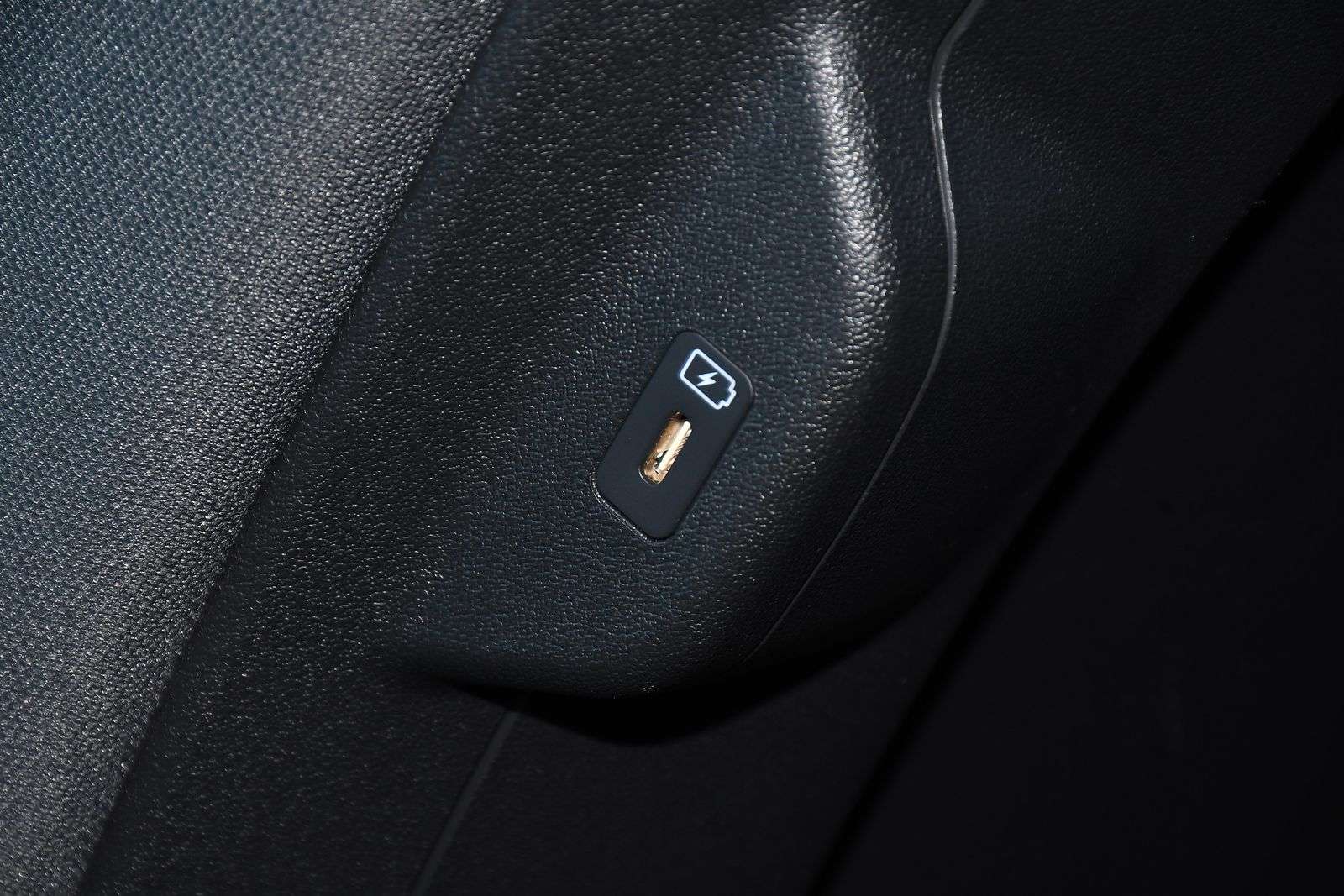 2023 KIA NIRO 2023 KIA NIRO