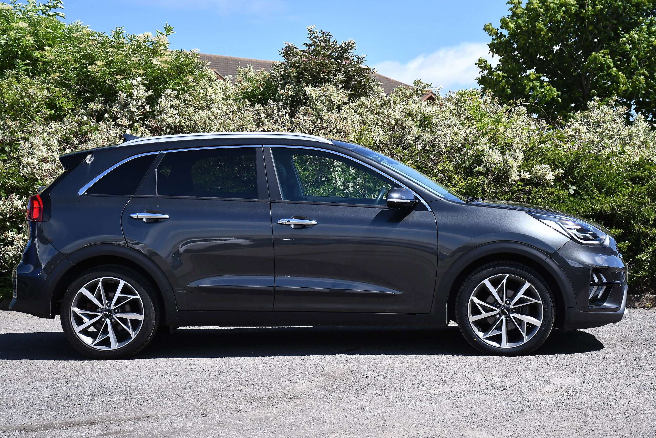 A 2022 KIA NIRO 1.6 GDi 4 SUV 5dr Petrol Hybrid DCT Euro 6 (s/s) (139 bhp) A 2022 KIA NIRO 1.6 GDi 4 SUV 5dr Petrol Hybrid DCT Euro 6 (s/s) (139 bhp)