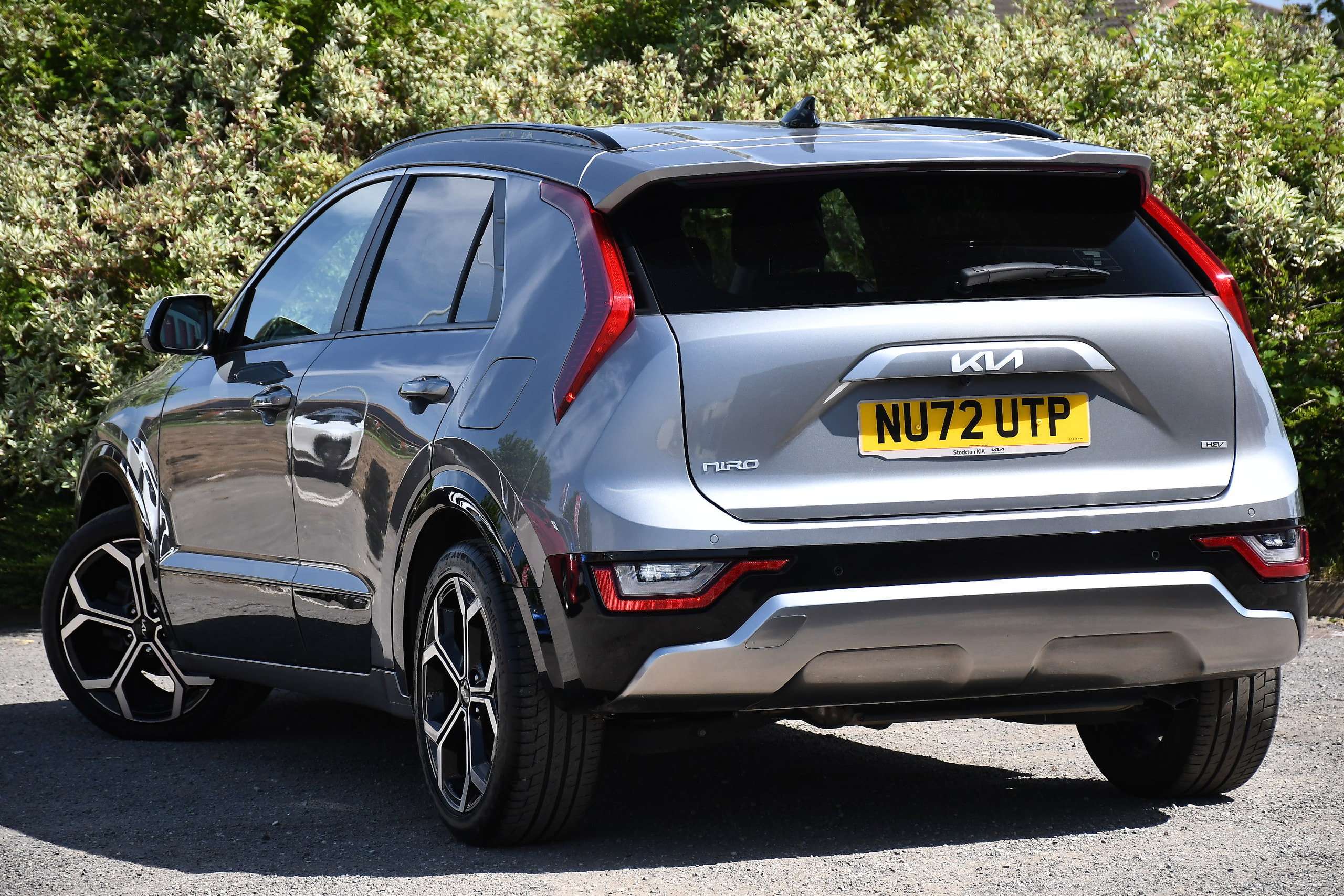 A 2022 KIA NIRO 1.6h GDi 3 SUV 5dr Petrol Hybrid DCT Euro 6 (s/s) (139 bhp) A 2022 KIA NIRO 1.6h GDi 3 SUV 5dr Petrol Hybrid DCT Euro 6 (s/s) (139 bhp)