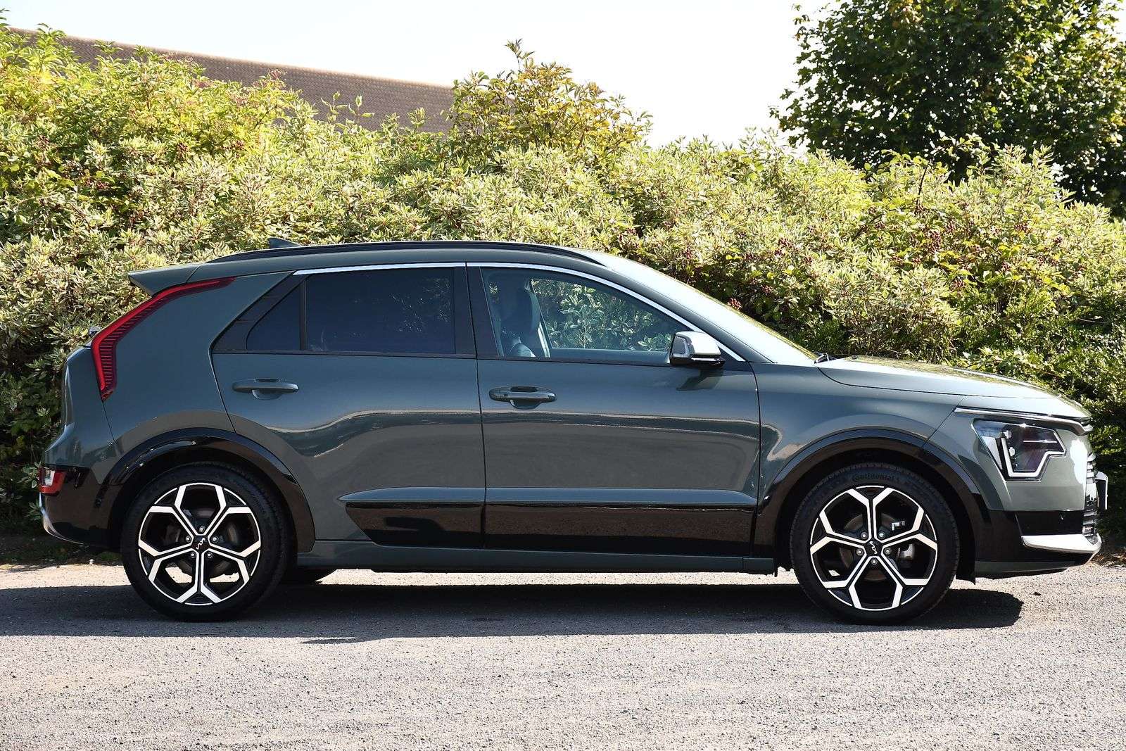 A 2022 KIA NIRO 1.6h GDi 3 SUV 5dr Petrol Hybrid DCT Euro 6 (s/s) (139 bhp) A 2022 KIA NIRO 1.6h GDi 3 SUV 5dr Petrol Hybrid DCT Euro 6 (s/s) (139 bhp)