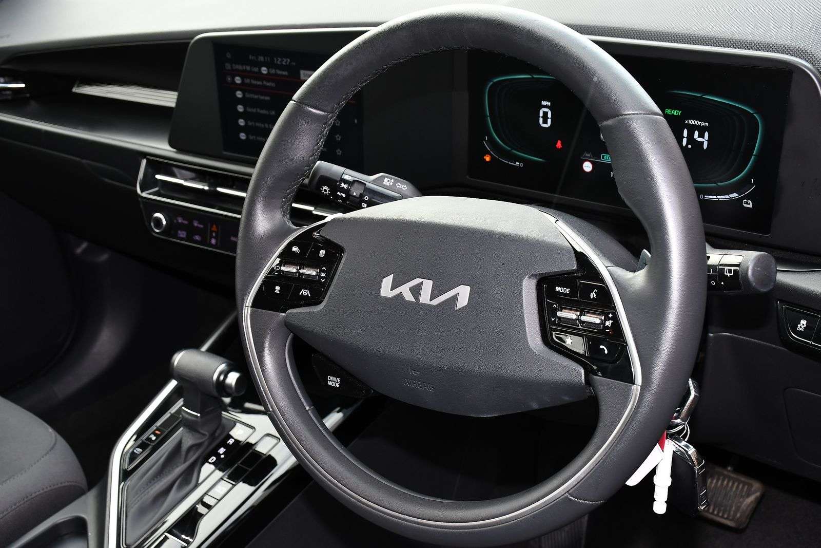 2023 KIA NIRO 2023 KIA NIRO