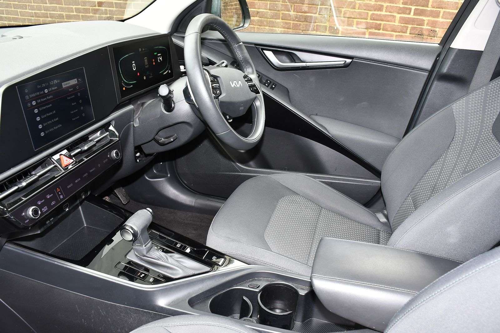 2023 KIA NIRO 2023 KIA NIRO