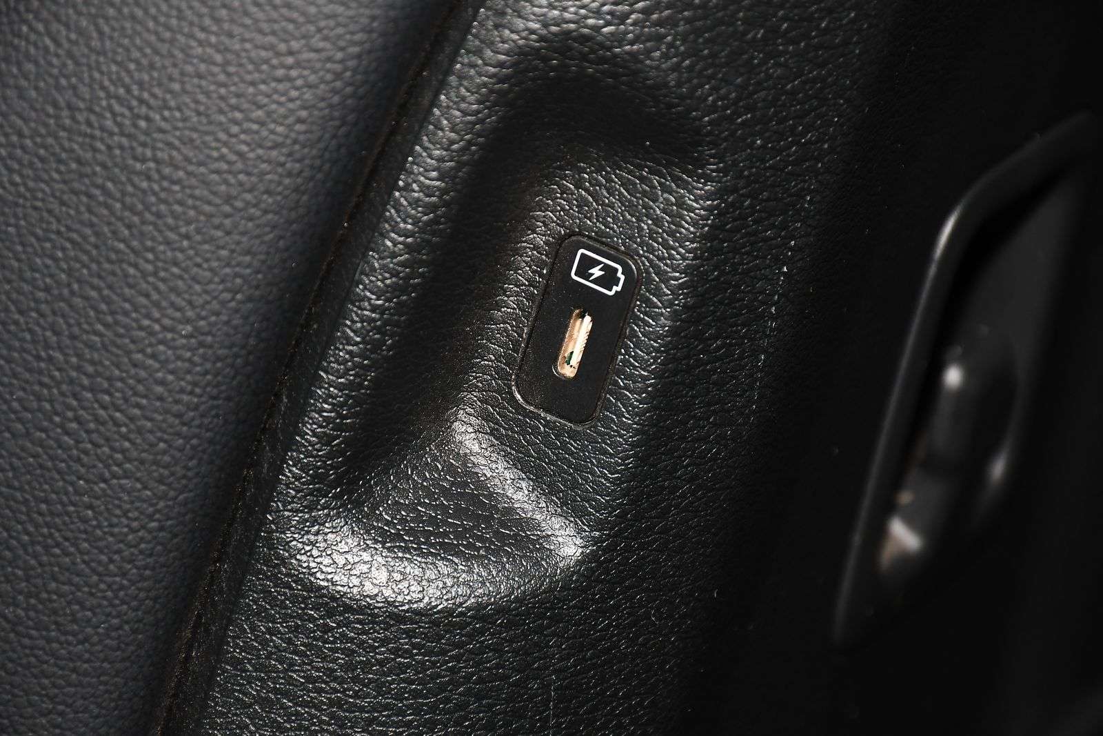 2023 KIA SPORTAGE 2023 KIA SPORTAGE