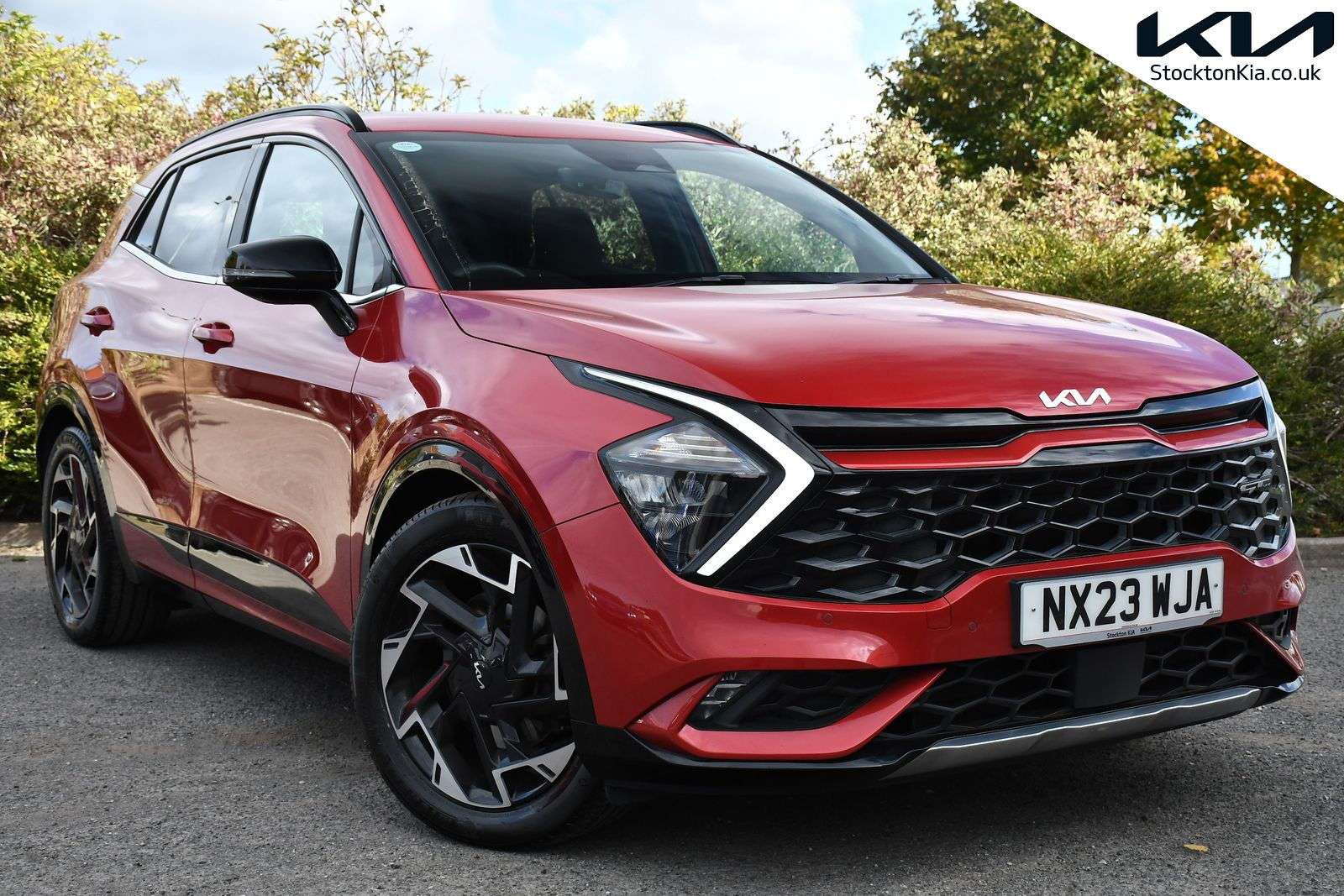 A 2023 KIA SPORTAGE 1.6 T-GDi MHEV GT-Line SUV 5dr Petrol Hybrid DCT Euro 6 (s/s) (148 bhp) A 2023 KIA SPORTAGE 1.6 T-GDi MHEV GT-Line SUV 5dr Petrol Hybrid DCT Euro 6 (s/s) (148 bhp)