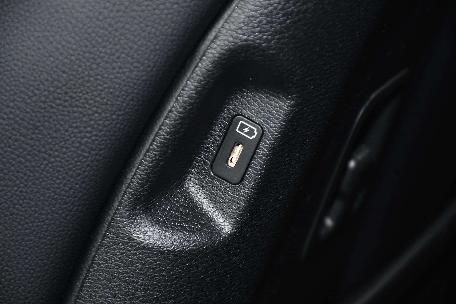 2023 KIA SPORTAGE 2023 KIA SPORTAGE