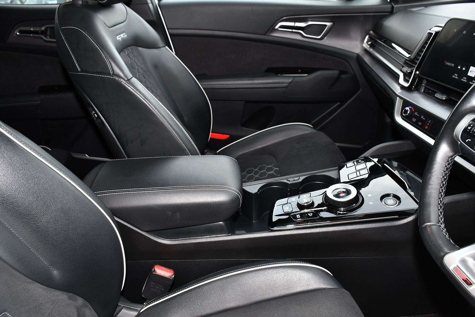 2023 KIA SPORTAGE 2023 KIA SPORTAGE