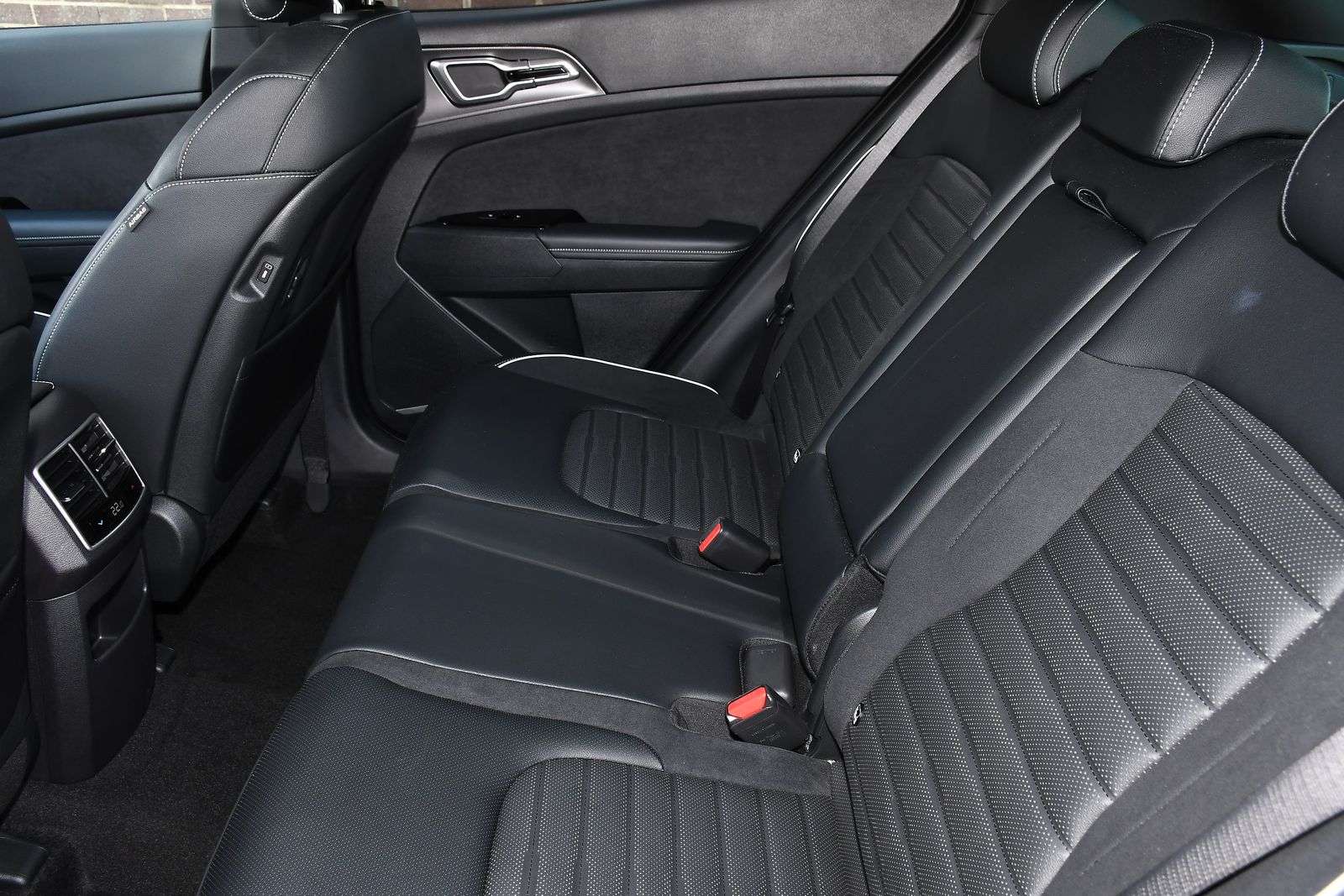 2025 KIA SPORTAGE 2025 KIA SPORTAGE