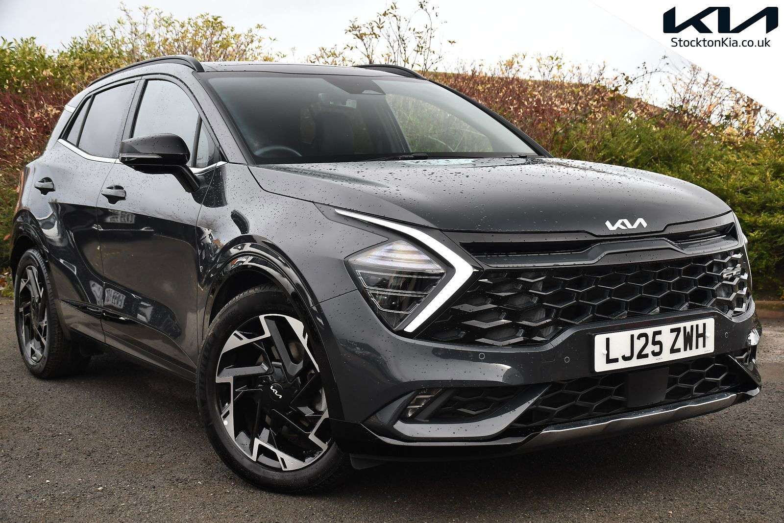 A 2025 KIA SPORTAGE 1.6 T-GDi MHEV GT-Line S SUV 5dr Petrol Hybrid DCT Euro 6 (s/s) (157 bhp) A 2025 KIA SPORTAGE 1.6 T-GDi MHEV GT-Line S SUV 5dr Petrol Hybrid DCT Euro 6 (s/s) (157 bhp)