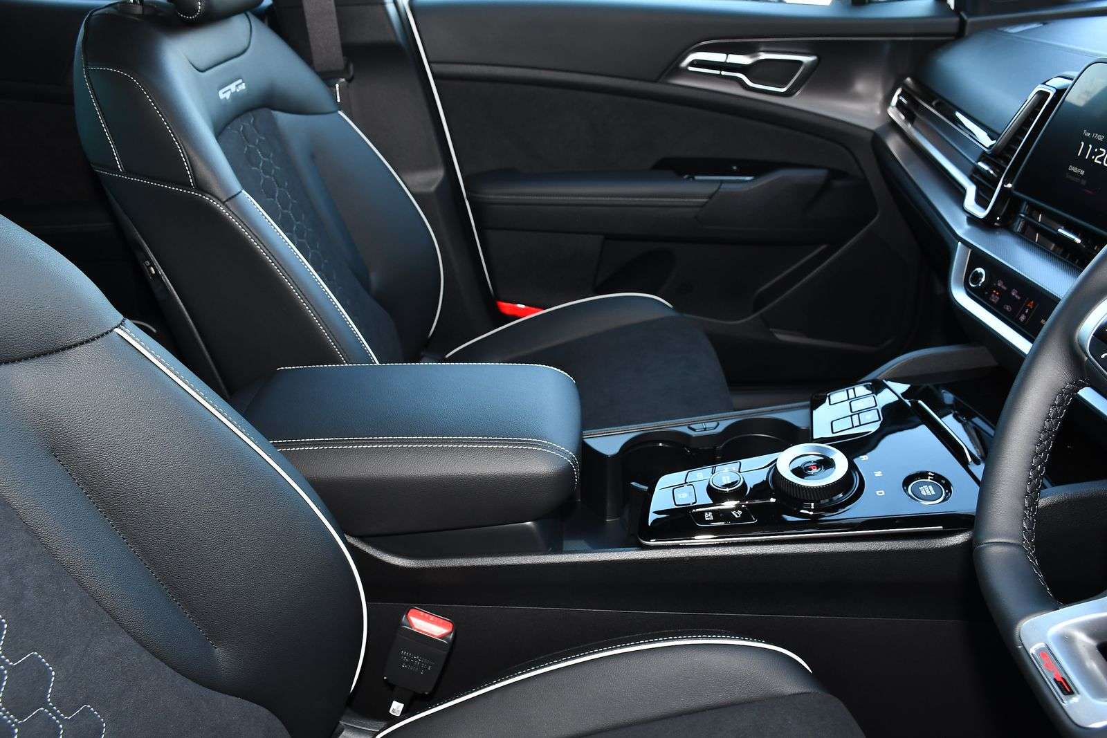 2025 KIA SPORTAGE 2025 KIA SPORTAGE