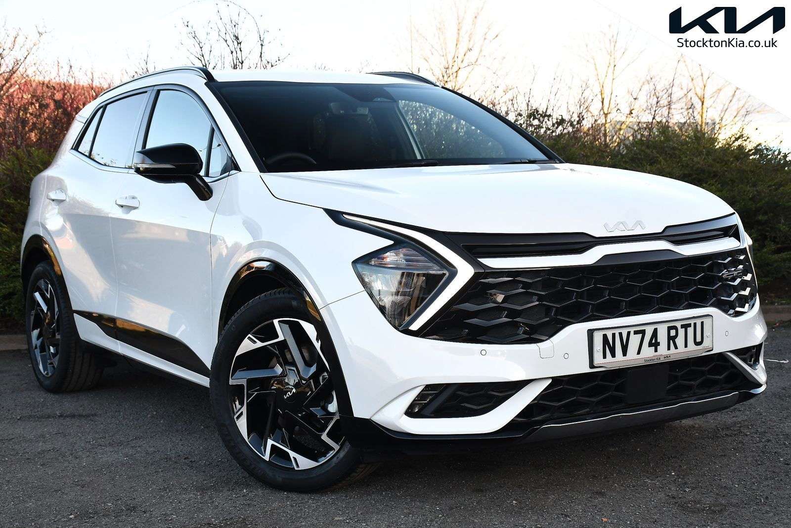 A 2025 KIA SPORTAGE 1.6 T-GDi MHEV GT-Line SUV 5dr Petrol Hybrid DCT Euro 6 (s/s) (157 bhp) A 2025 KIA SPORTAGE 1.6 T-GDi MHEV GT-Line SUV 5dr Petrol Hybrid DCT Euro 6 (s/s) (157 bhp)