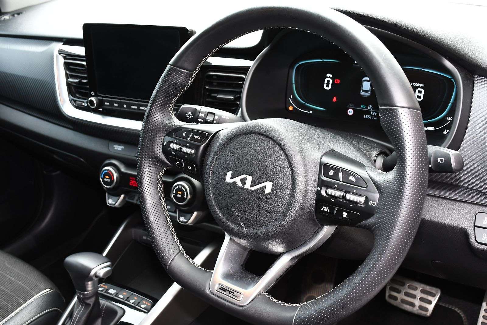 2025 KIA STONIC 2025 KIA STONIC